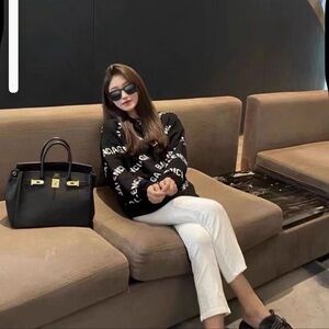 Elegant Black Handbag